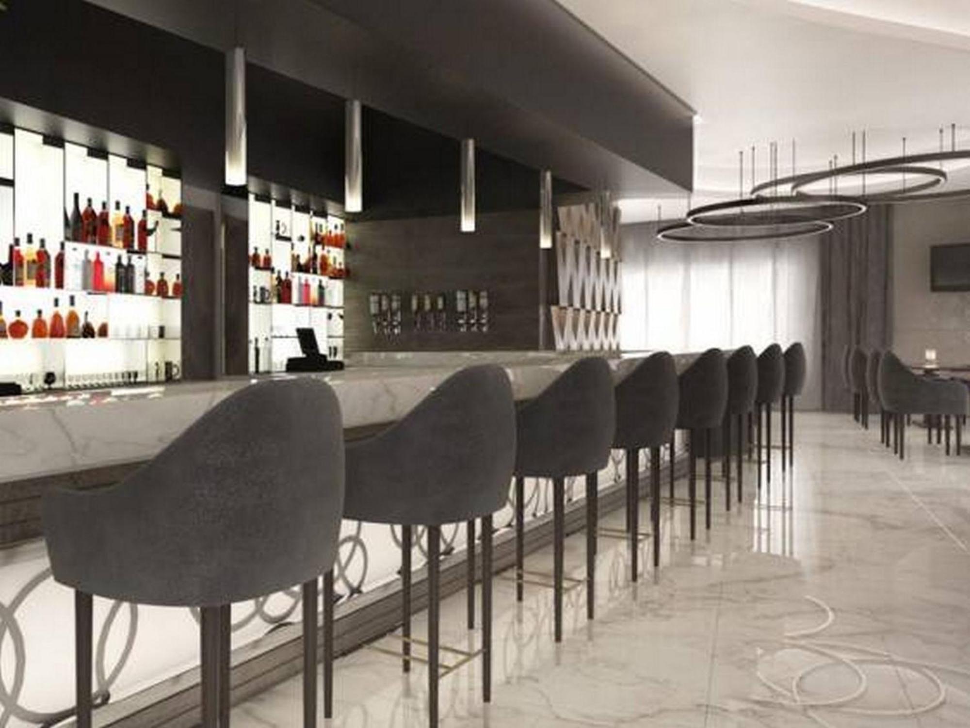 Room In Lodge - The Envoy Hotel And Suites Abuja Exterior photo